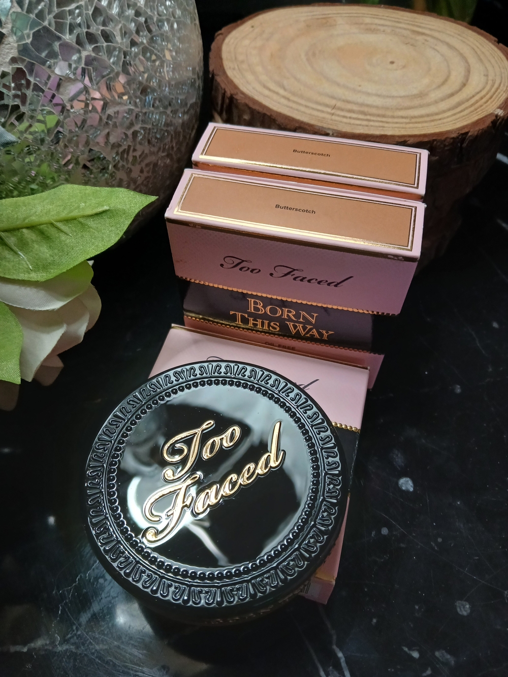 Too Faced Born This Way Butterscotch Oil Free  Multi-use Complexion Powder